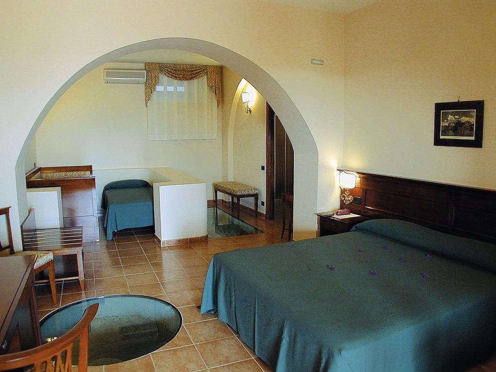Hotel Villa Cute - Hvc Липари Екстериор снимка