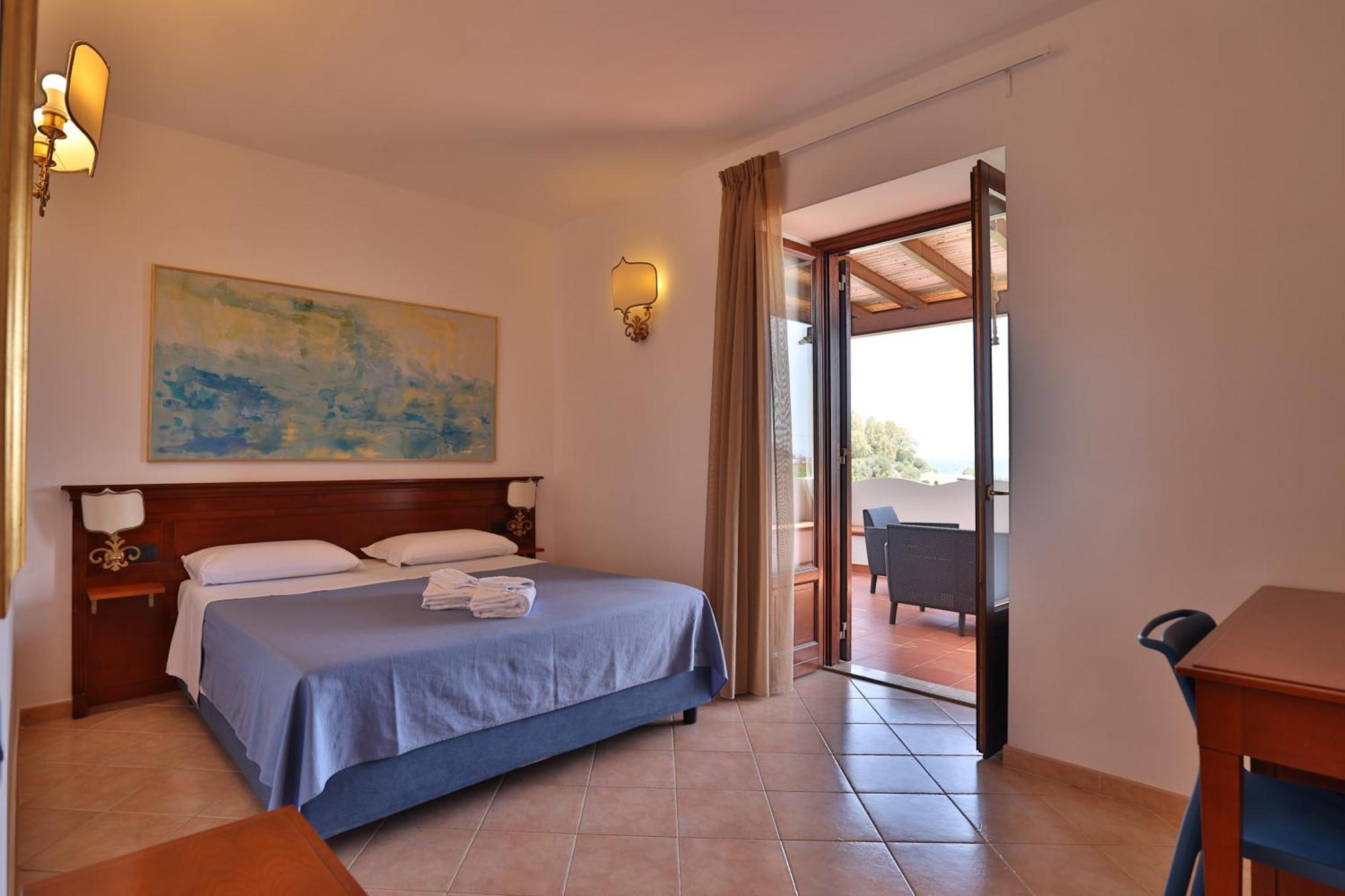 Hotel Villa Cute - Hvc Липари Екстериор снимка