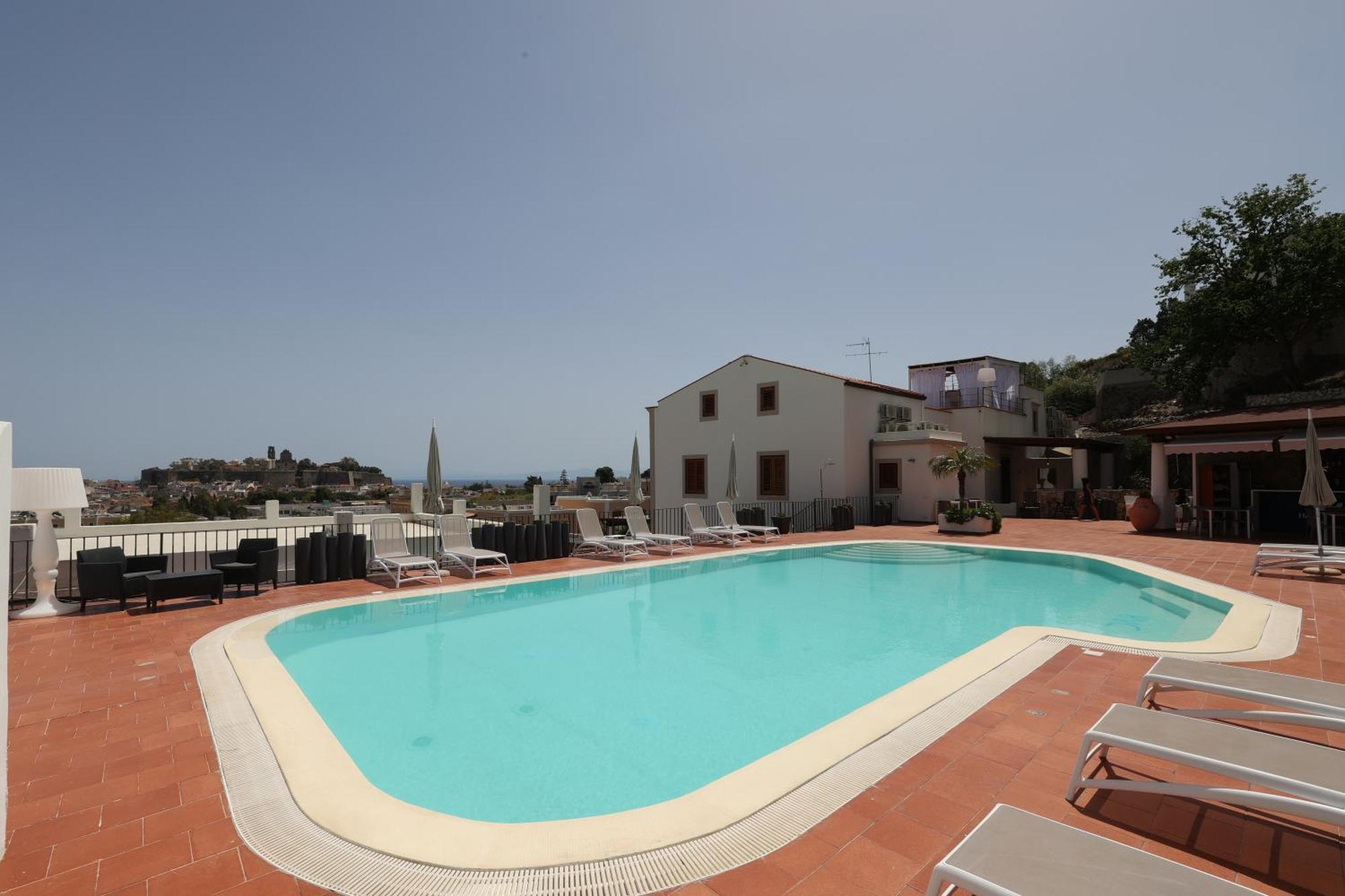 Hotel Villa Cute - Hvc Липари Екстериор снимка