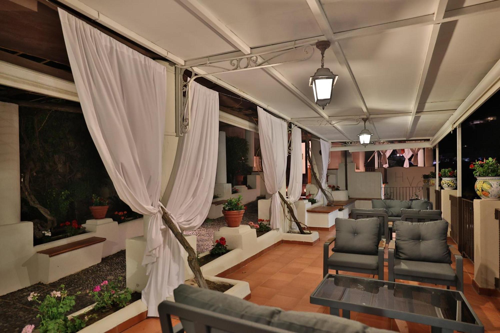 Hotel Villa Cute - Hvc Липари Екстериор снимка