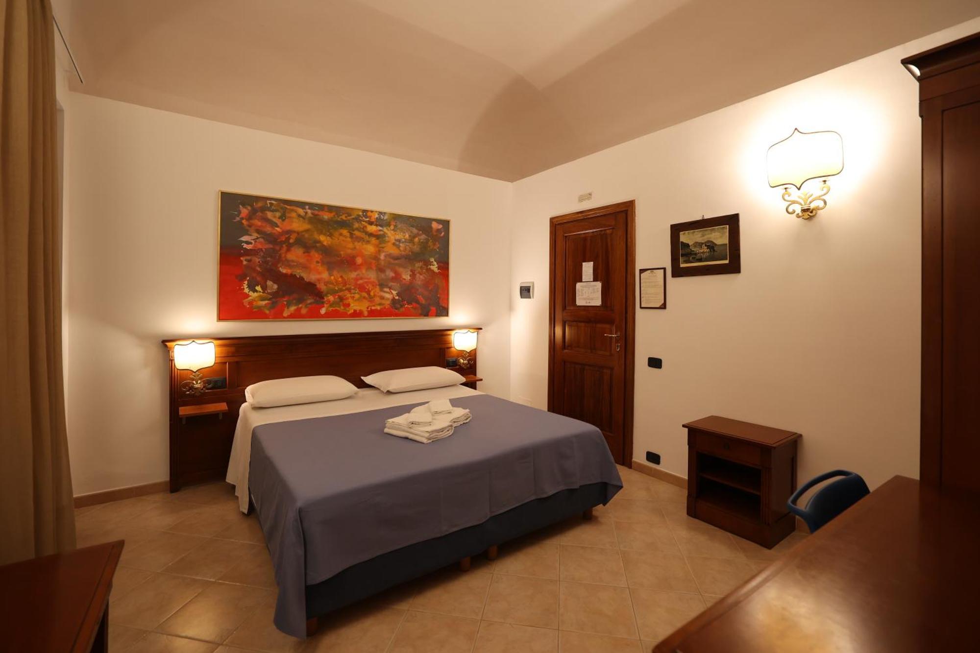Hotel Villa Cute - Hvc Липари Екстериор снимка