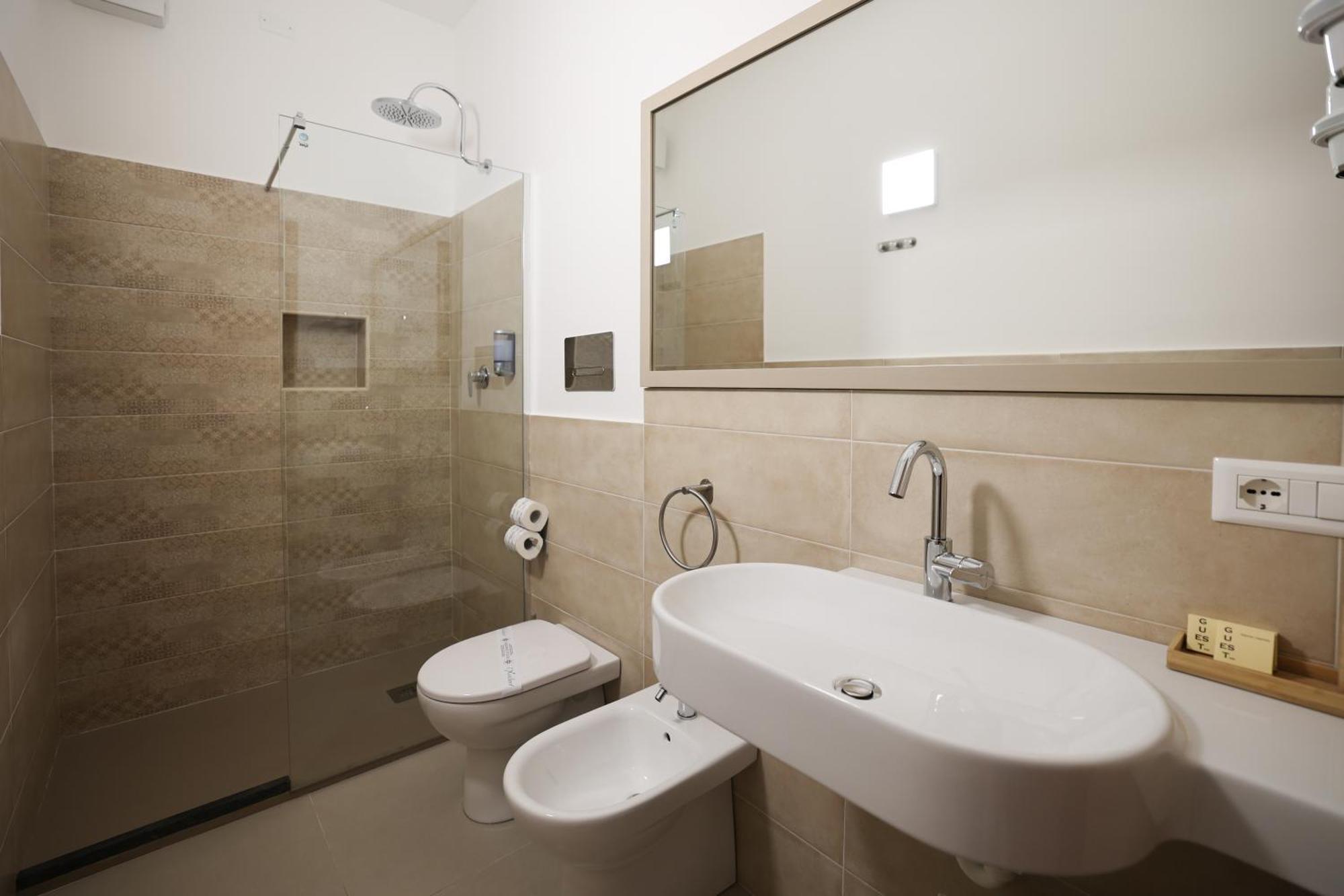 Hotel Villa Cute - Hvc Липари Екстериор снимка